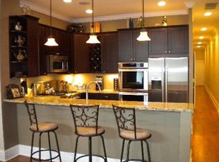 1121 W Belmont Ave APT 2, Chicago, IL 60657