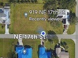 919 NE 17th St, Cape Coral, FL 33909