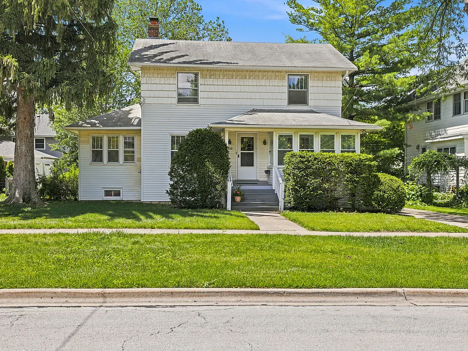 1110 N Wheaton Ave