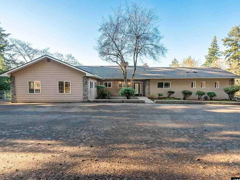 2503 Shipman Ln SE — Photo 32