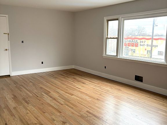5th image of 90 Bank St