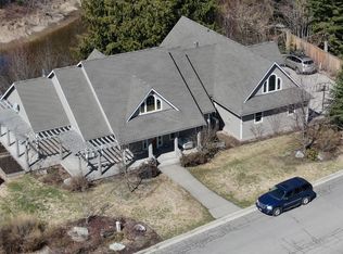 212 Canoe Cv, Sandpoint, ID 83864