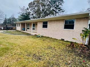 6463 Maddox Rd, Morrow, GA 30260