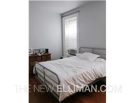 Sold by Douglas Elliman | media 21