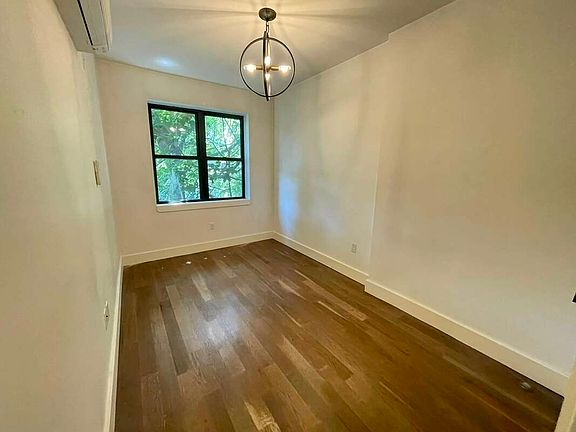 5th image of 826 Saint Johns Pl #3K