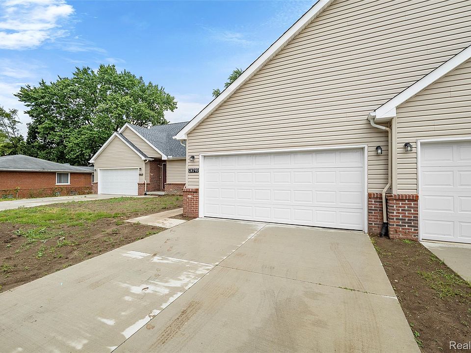 24790 Ashley Ct, photo 4