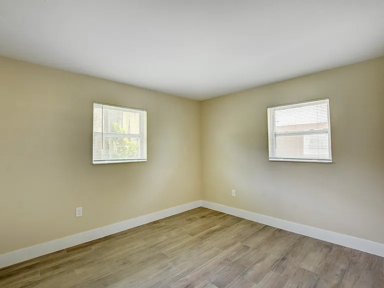9188 Birmingham Dr — Photo 16