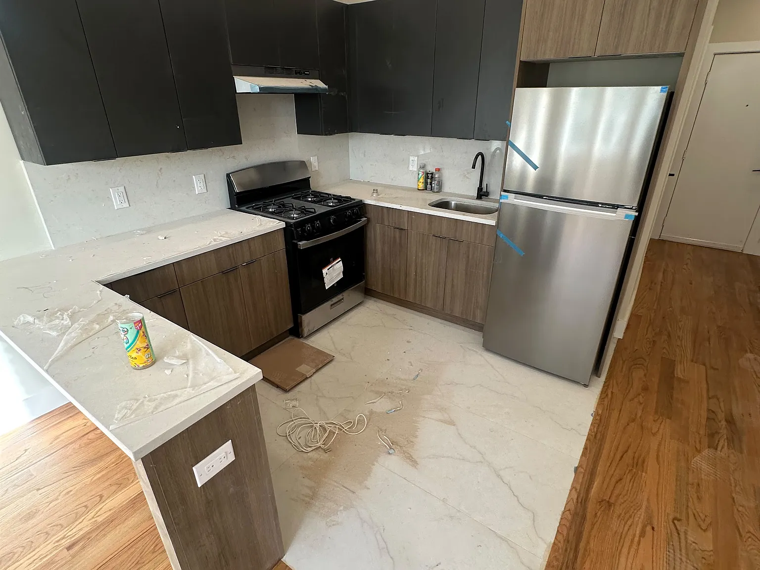 2 bed, $2,200 — Photo 1