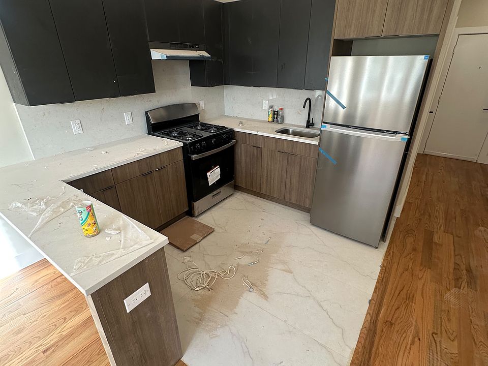 1st image of 79 Broadway #203