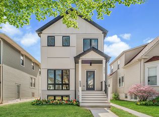 5825 W Byron St, Chicago, IL 60634
