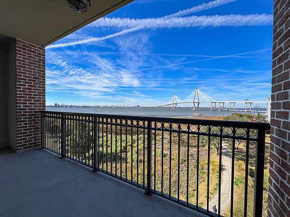 4th image of 256 S Plaza Ct #413