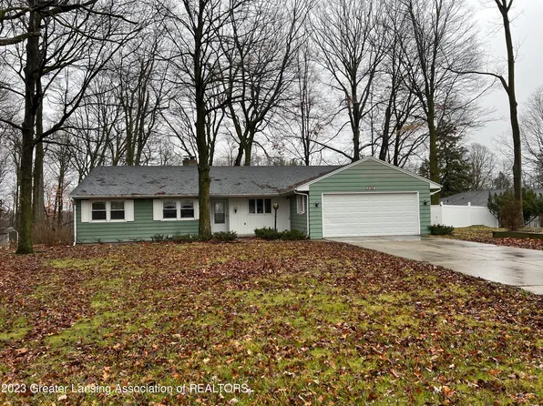 4218 Mar Moor Dr, Lansing, MI 48917