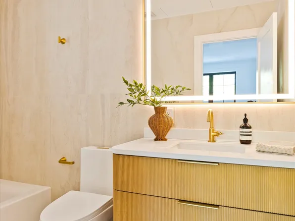 1109 Hancock Street image 14 of 20