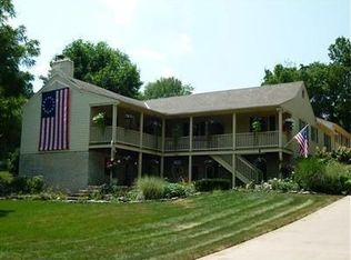 6581 Mad River Rd, Dayton, OH 45459