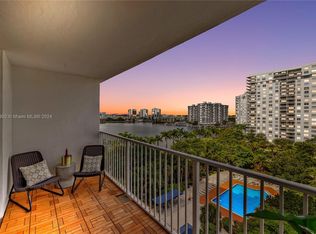 2851 NE 183rd St APT 908E, Aventura, FL 33160