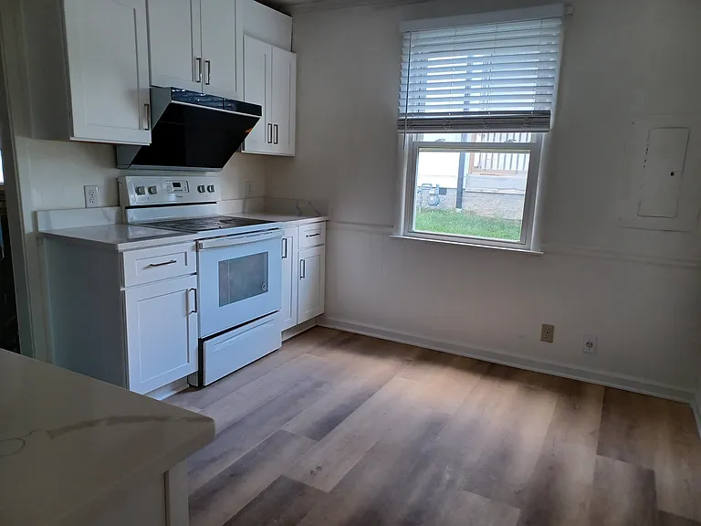 622 Eastboro Dr — Photo 9