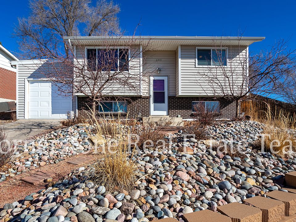 1st image of 692 Bridger Dr