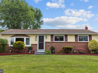 743 Roger Rd, Warminster, PA 18974