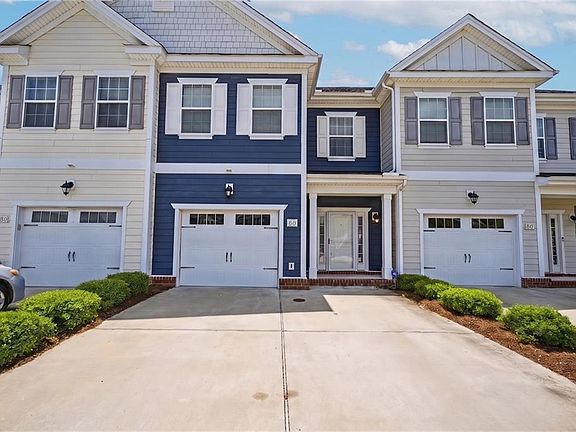 4th image of 5127 Lombard St
