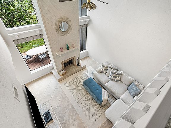 2nd image of 6595 Parkview Drive #D