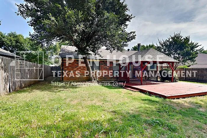1313 Colony Ct — Photo 30
