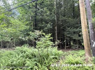 3 Edge Rock Dr, Drums, PA 18222