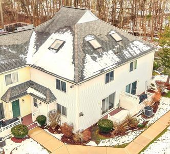 360 Littleton Rd Unit F20, Chelmsford, MA, 01824