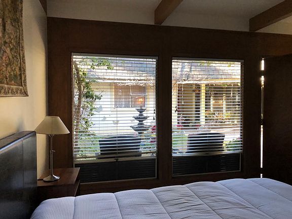 3rd image of 2125 Santa Cruz Ave