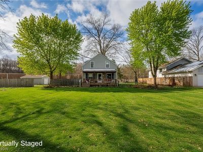 27711 Southern Ave, North Olmsted, OH, 44070
