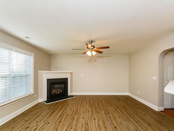 4th image of 225 Braxcarr St