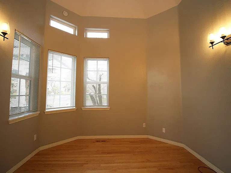 5187 NW Skycrest Pkwy — Photo 15