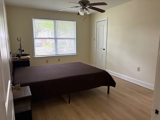 5420 Charlotte Dr — Photo 11