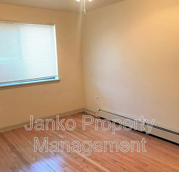 2108 S 17th Ave #1E — Photo 4