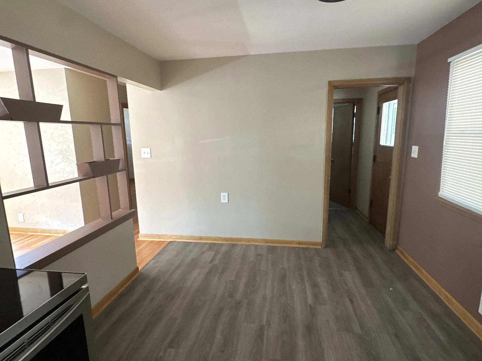 3 bed, 1060 sqft, $1,800 — Photo 4
