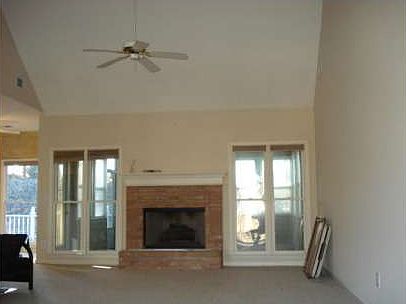 5th image of 331 Ironhill Trce