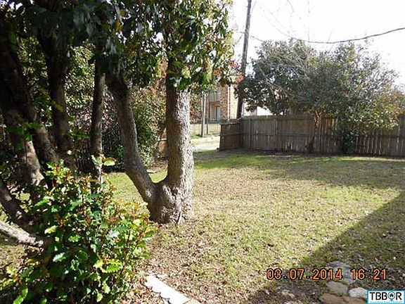 5th image of 4205 Longhorn Trl