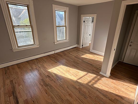 3rd image of 133 Plymouth St #2A