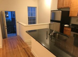 404 Gawron Ct, Parlin, NJ 08859