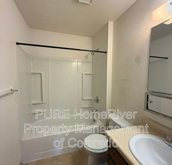 1122 Yuma St #B — Photo 6