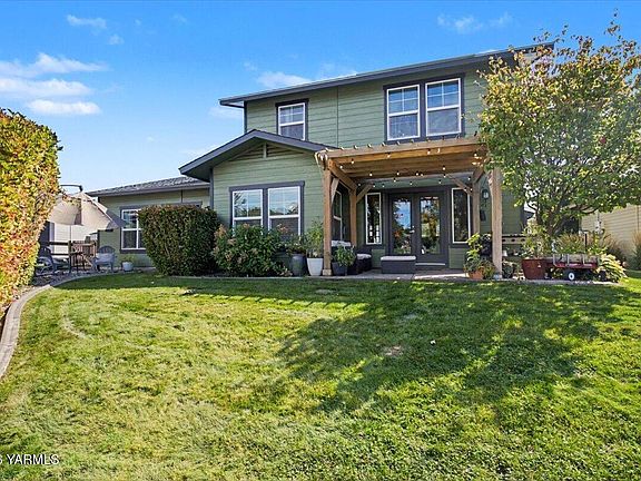 4th image of 708 Kachess Ln