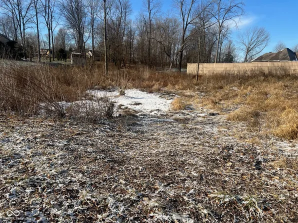 530 Crestwood Ct, Danville, IN 46122