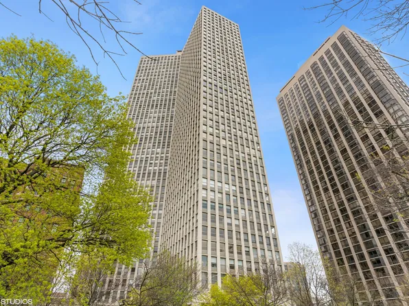 2626 N Lakeview Ave APT 1204, Chicago, IL 60614
