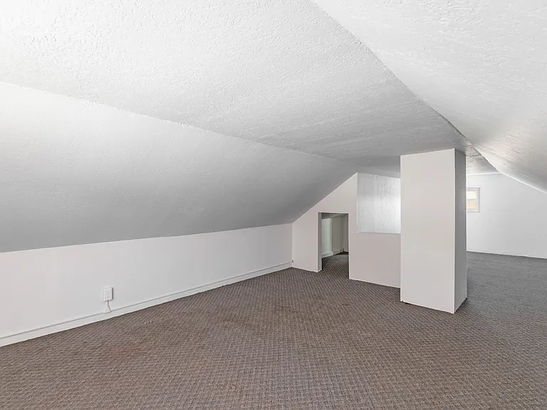 1904 Taft Ave NE — Photo 15