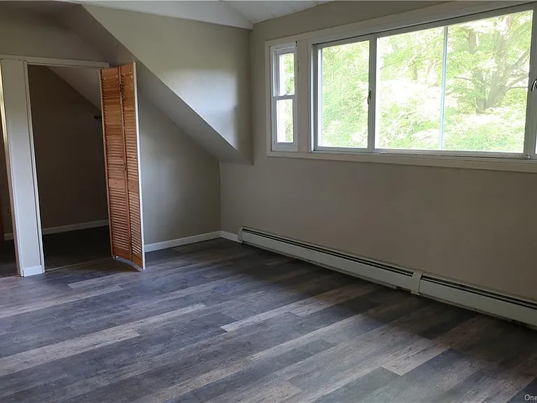 217 Pine Island Tpke — Photo 9