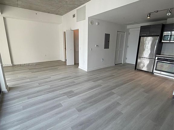 4th image of 151 SE 1st St APT 2207