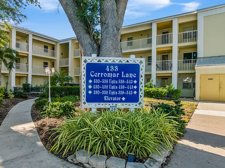 433 Cerromar Ln #441 — Photo 46