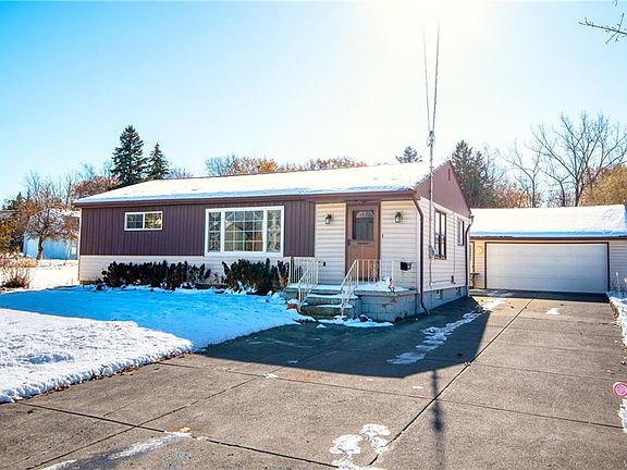 2nd image of 4983 Daisy Ln