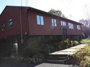 20 McNamara Dr, Campbell Hall, NY 10916