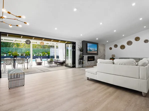 390 Bedford Pl, Thousand Oaks, CA 91360