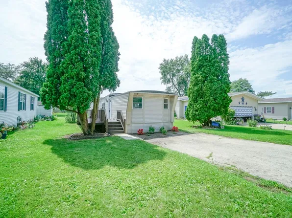 403 Spruce Dr, Belvidere, IL 61008